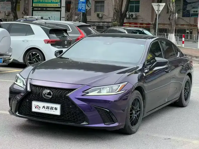 Lexus ES, 2019