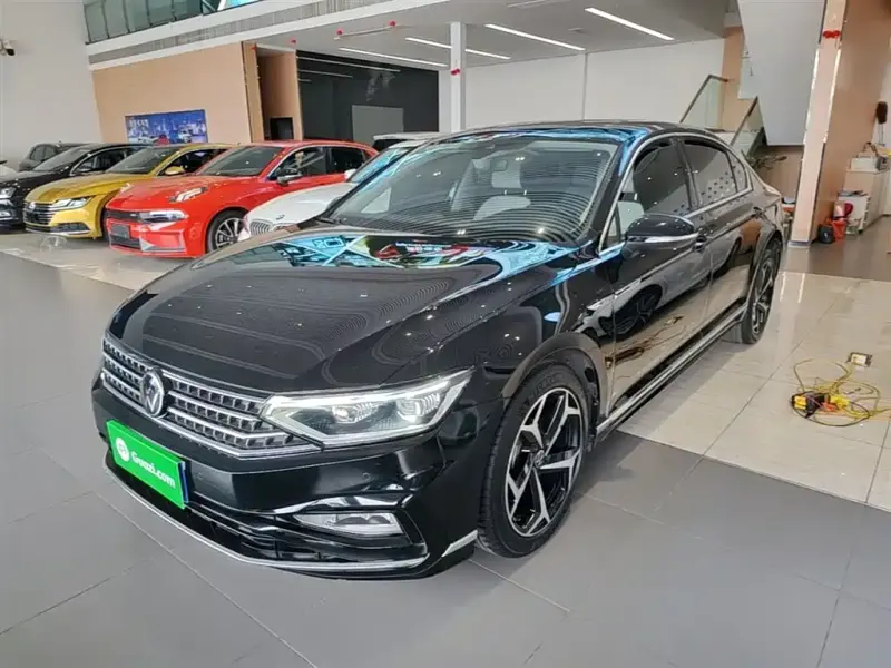 Volkswagen Magotan, 2023
