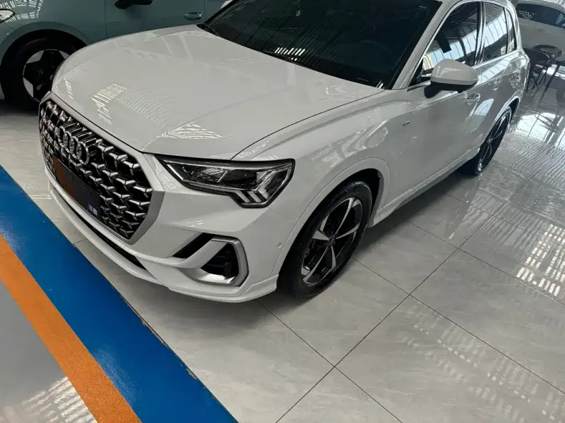 Audi Q3, 2025