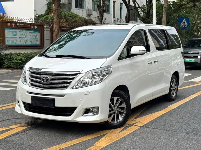 Toyota Alphard, 2014