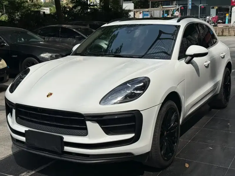 Porsche Macan, 2022