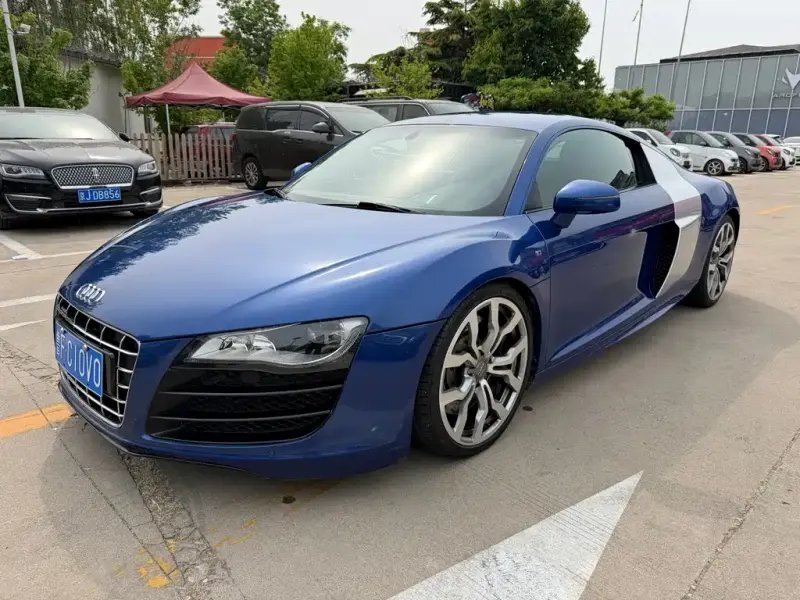 Audi R8, 2012