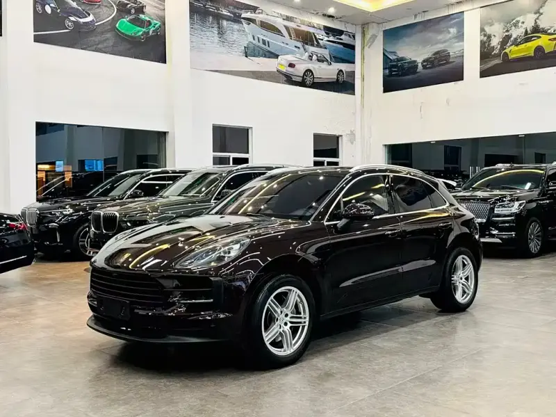 Porsche Macan, 2021