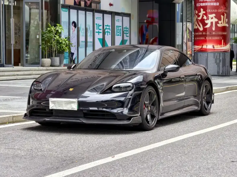Porsche Taycan, 2021