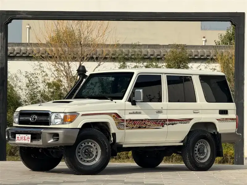 Toyota Land Cruiser, 2025