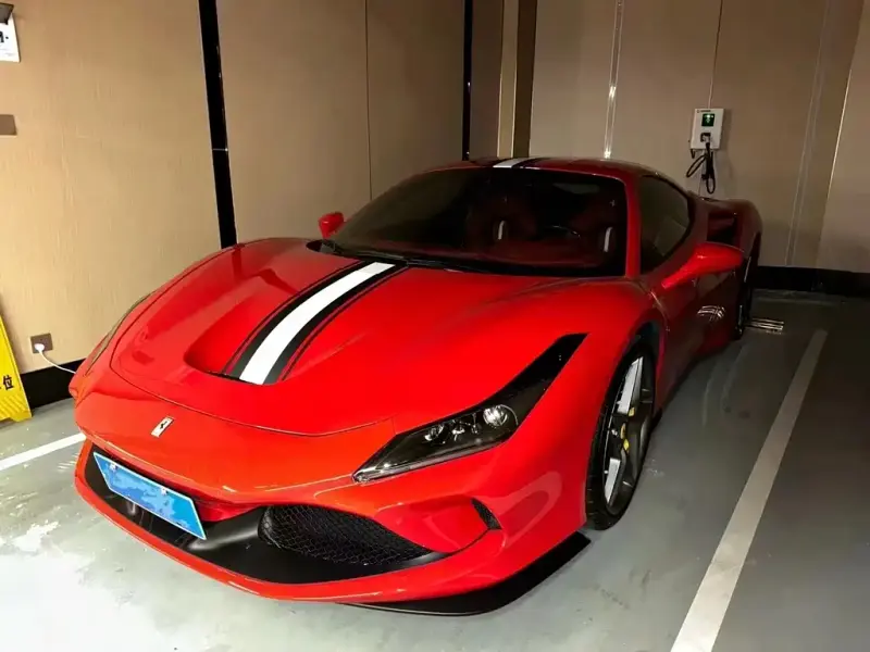 Ferrari F8, 2020