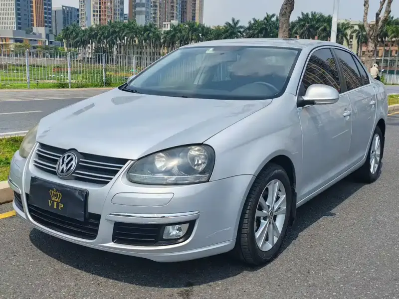 Volkswagen Sagitar, 2011