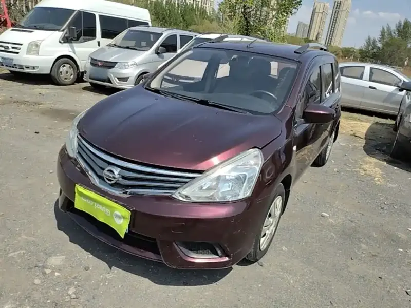Nissan Livina, 2015
