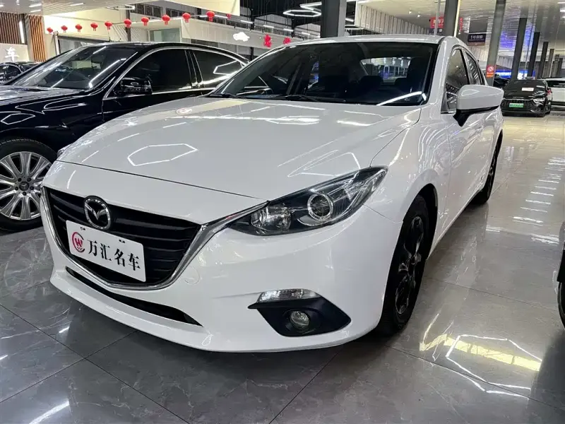 Mazda 3 Axela, 2016