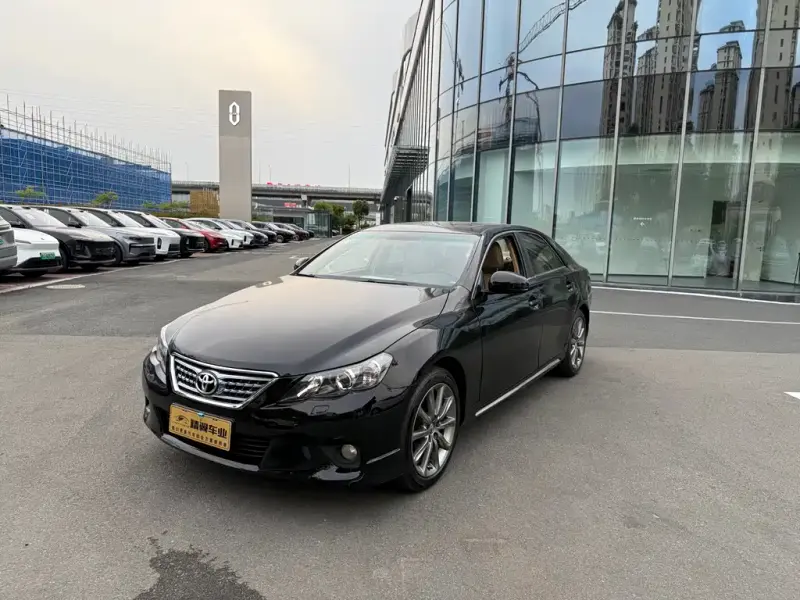 Toyota Reiz, 2013