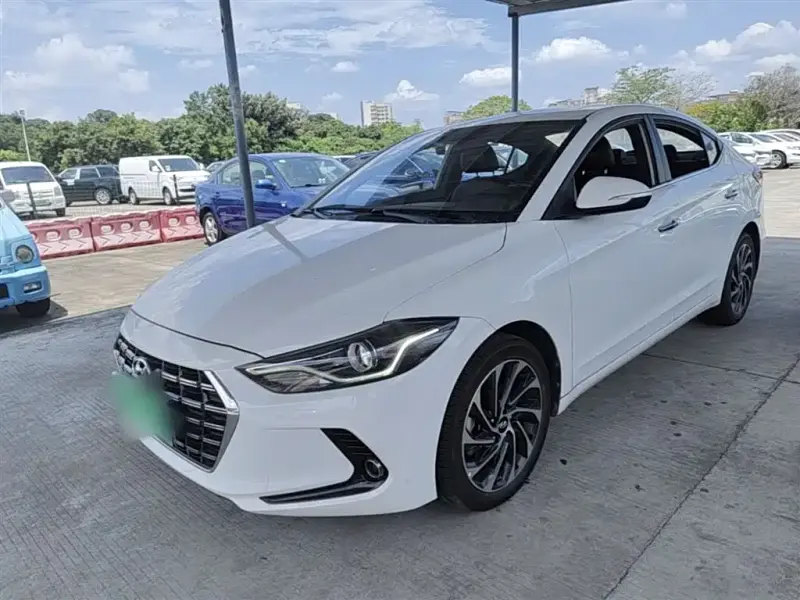 Hyundai Elantra, 2019