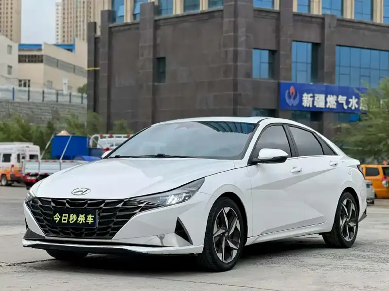 Hyundai Elantra, 2021