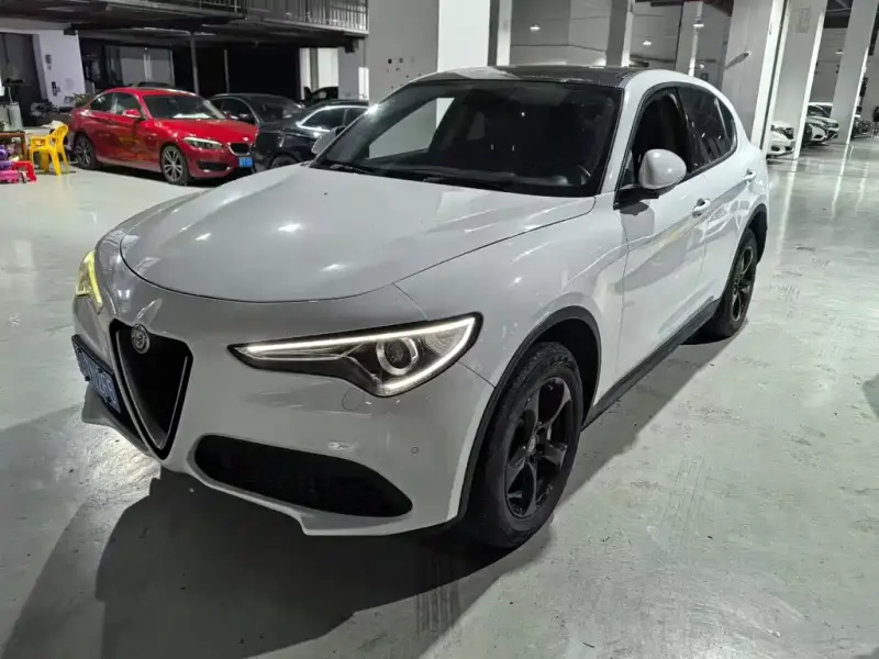 Alfa Romeo Stelvio, 2019