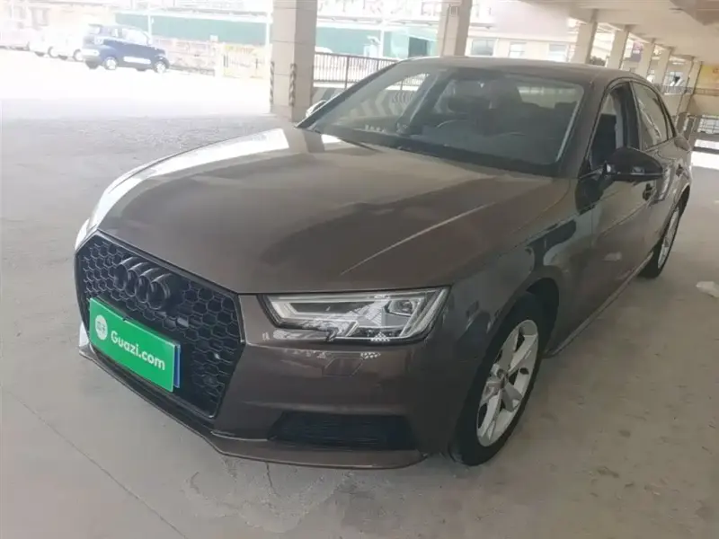 Audi A4L, 2017