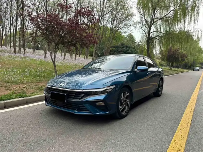Hyundai Elantra, 2024