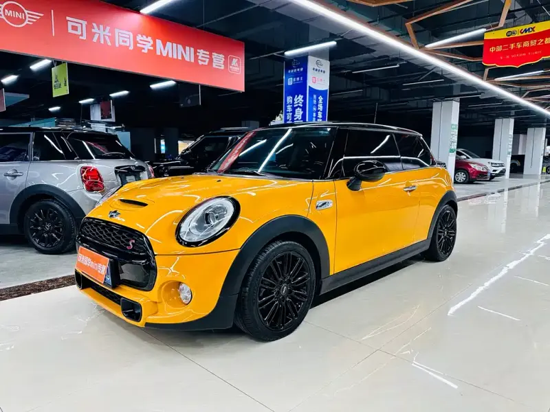 MINI Mini, 2015