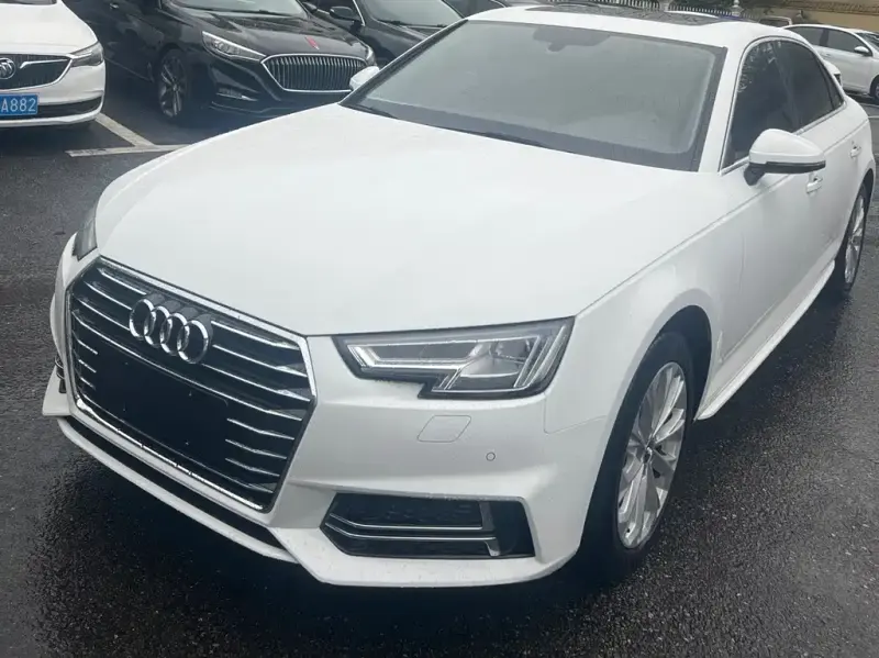 Audi A4L, 2019