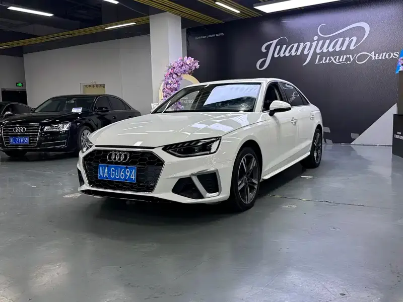 Audi A4L, 2020