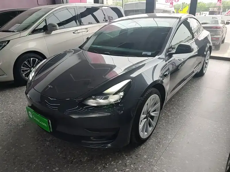 Tesla Model 3, 2021
