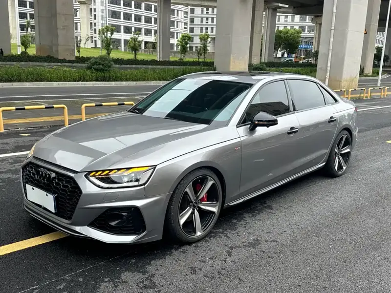 Audi A4L, 2021