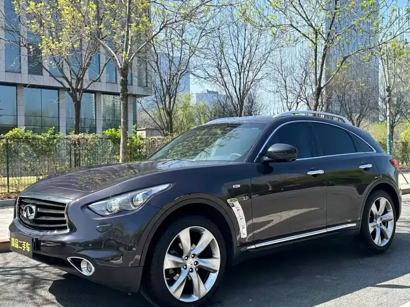 Infiniti QX70, 2014
