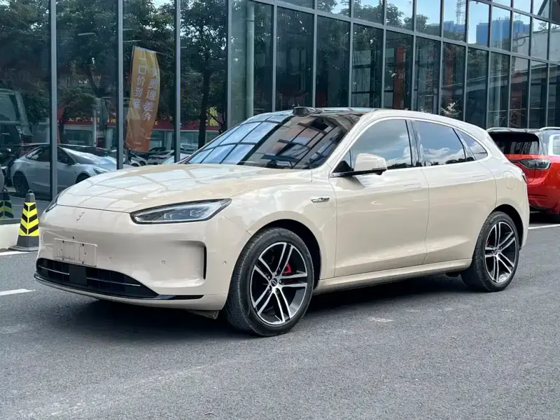 AITO M5, 2023
