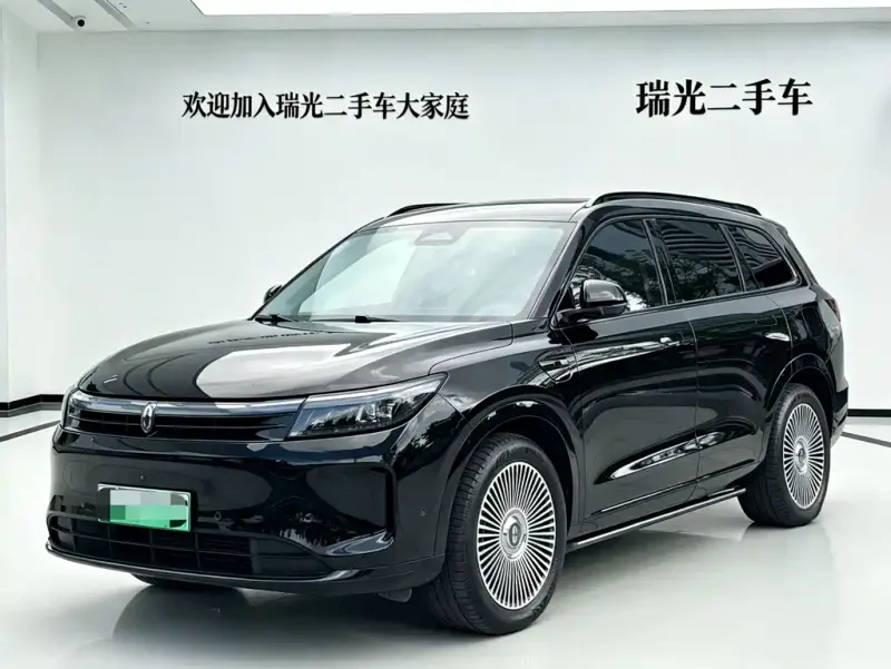 AITO M7, 2025
