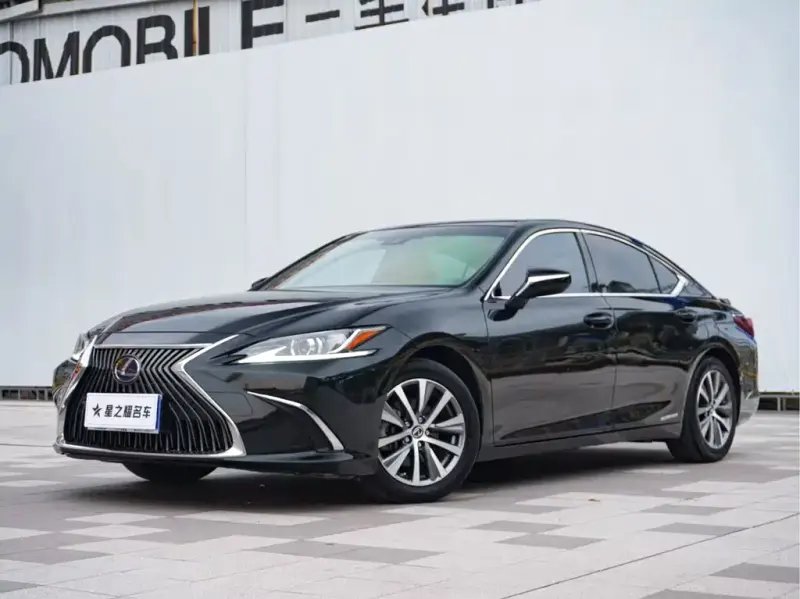 Lexus ES, 2021