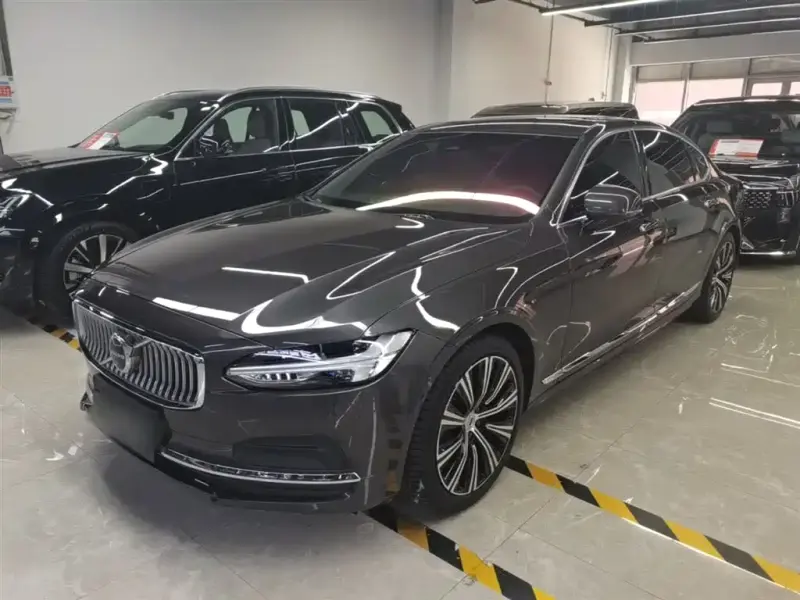 Volvo S90, 2023