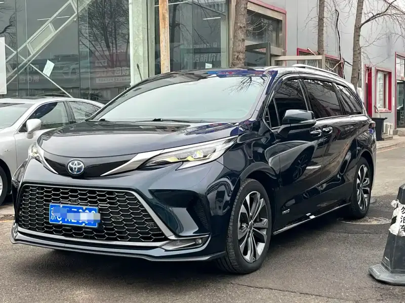 Toyota Granvia, 2023