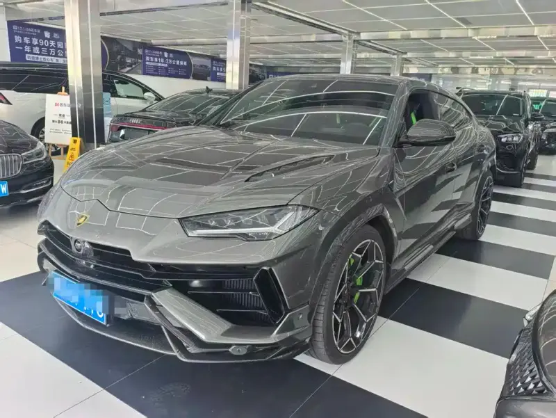 Lamborghini Urus, 2024