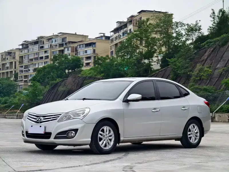 Hyundai Elantra, 2012