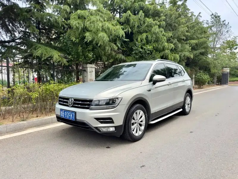 Volkswagen Tiguan L, 2017