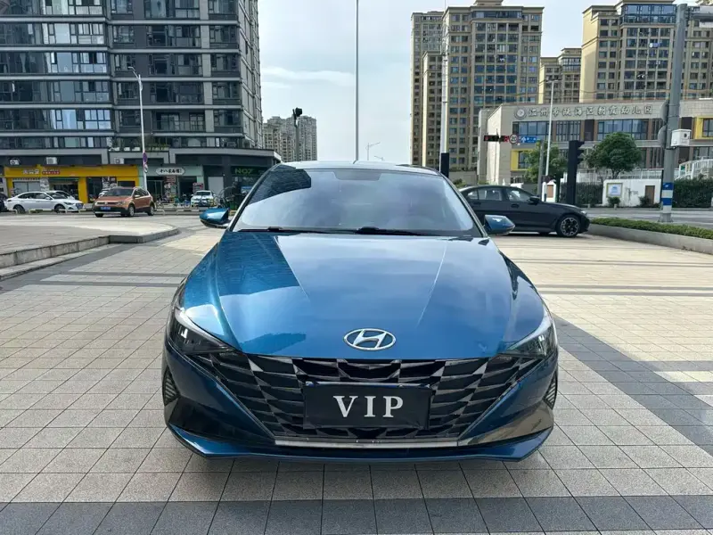 Hyundai Elantra, 2022