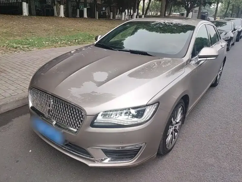 Lincoln MKZ, 2018
