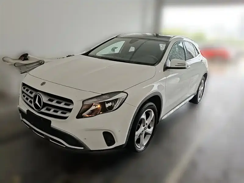 Mercedes-Benz GLA, 2018
