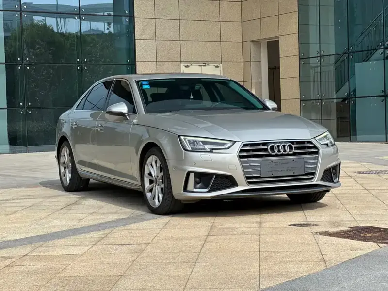Audi A4L, 2019