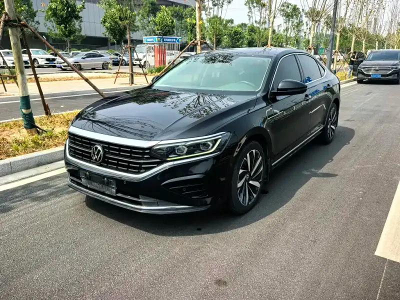 Volkswagen Passat, 2021