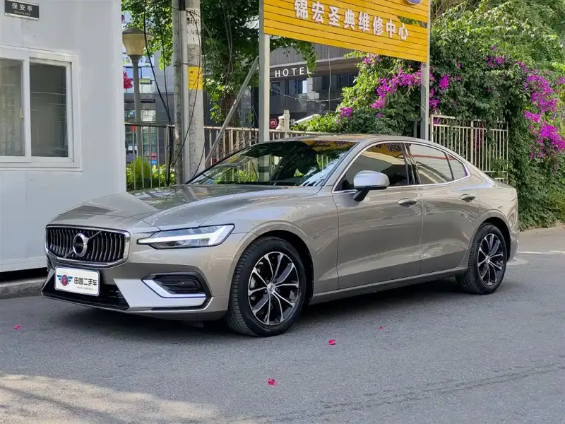 Volvo S60, 2021