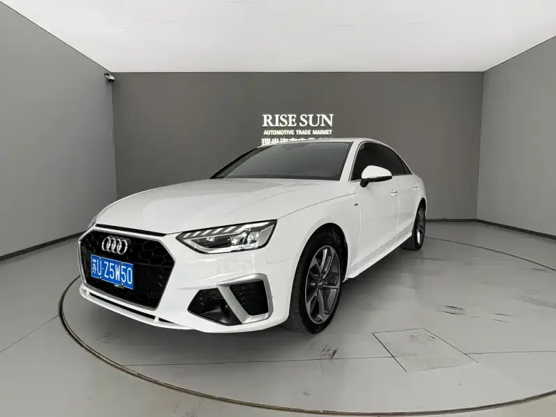 Audi A4L, 2021