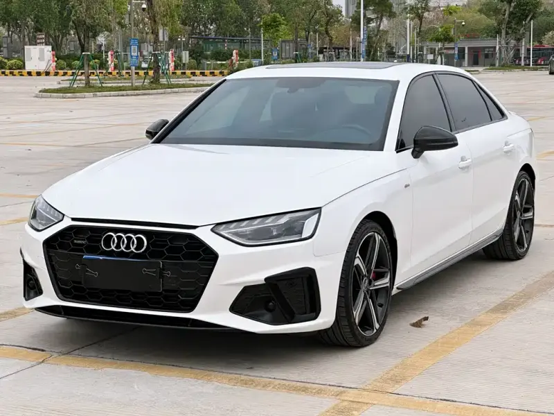 Audi A4L, 2022