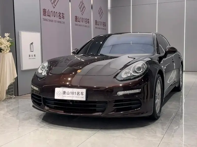 Porsche Panamera, 2015