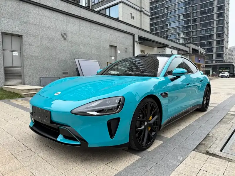 Xiaomi SU7, 2025
