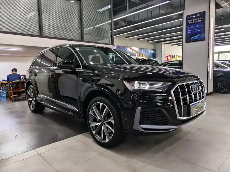 Audi Q7, 2022