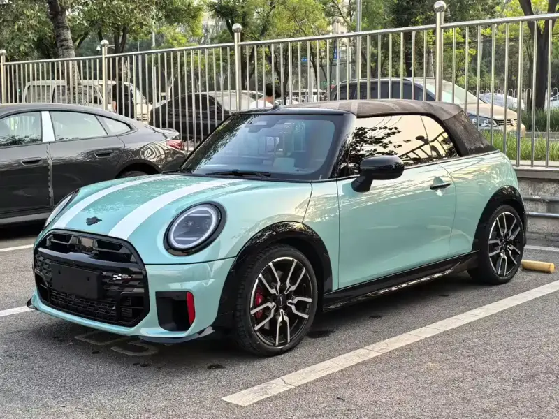 MINI JCW, 2025