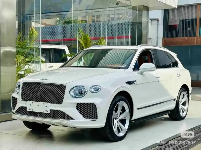 Bentley Bentayga, 2023