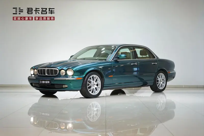 Jaguar XJ, 2004