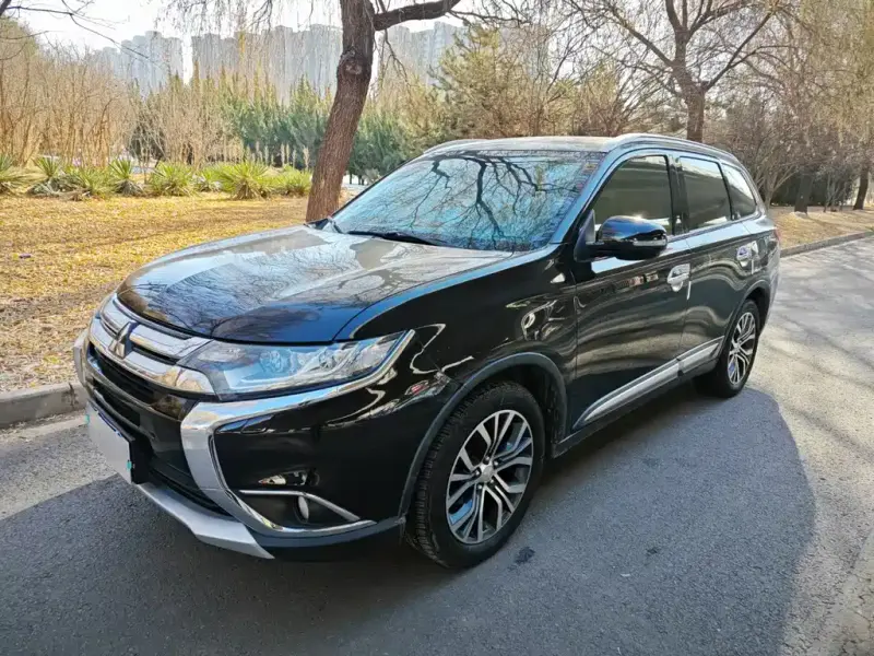 Mitsubishi Outlander, 2017
