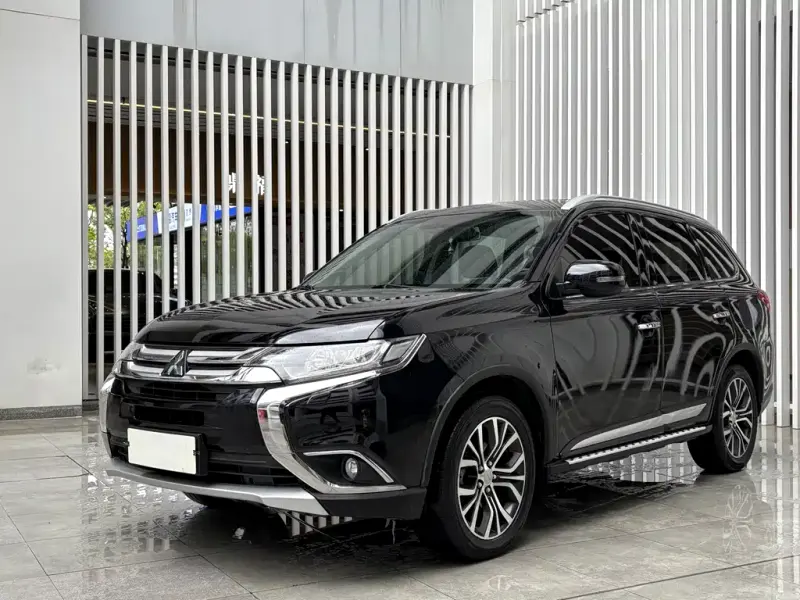 Mitsubishi Outlander, 2017