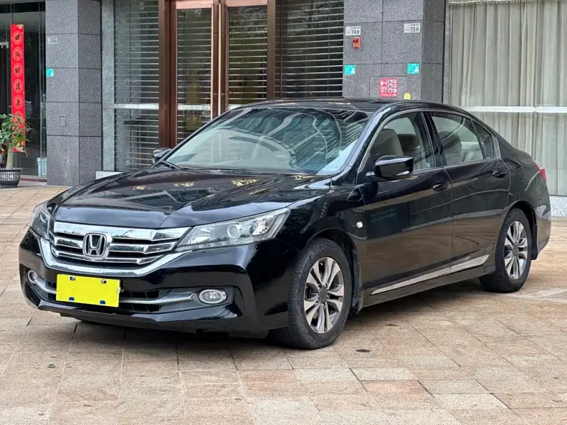 Honda Accord, 2015